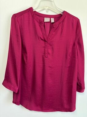 Chico's Women's Burgandy Split V-Neckline and 3/4-length Sleeves Blouse SIZE 1